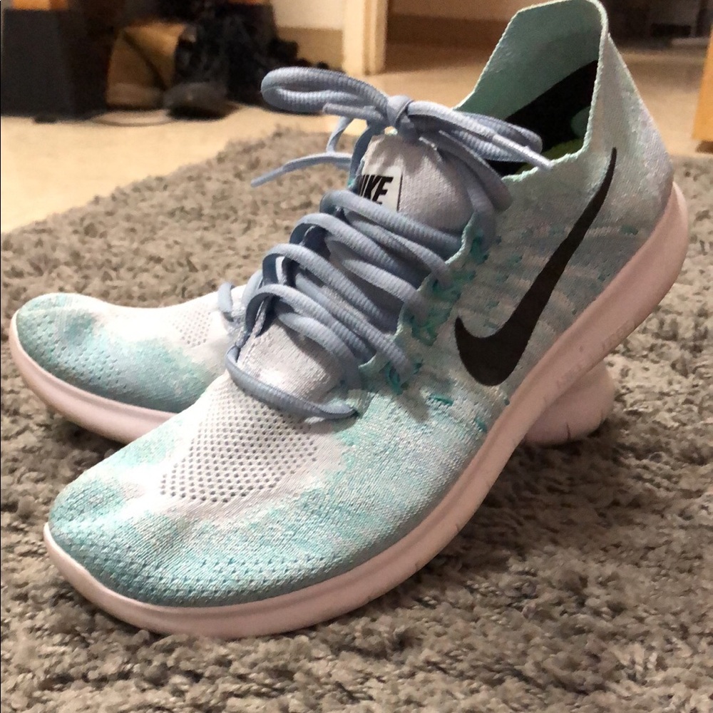 Nike Free Runs
